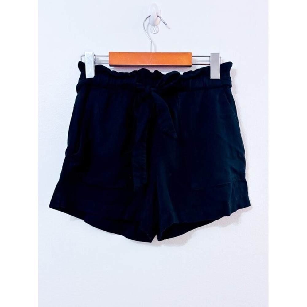 DYNAMITE Black High Rise Paperbag Tie Waist Flowy Shorts‎ X-Small